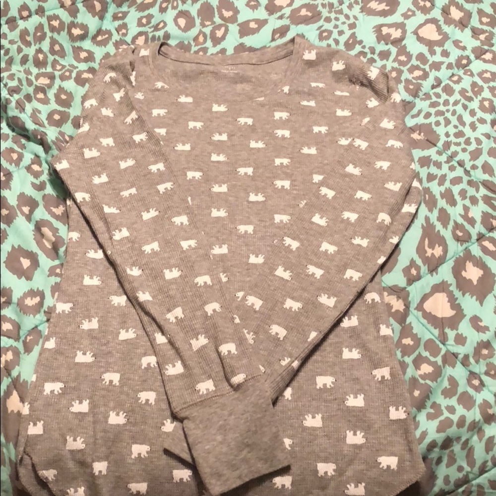 Old navy polar bear long sleeved sleep shirt!